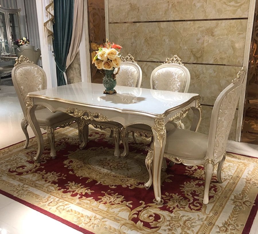 輸入家具のローマンディール