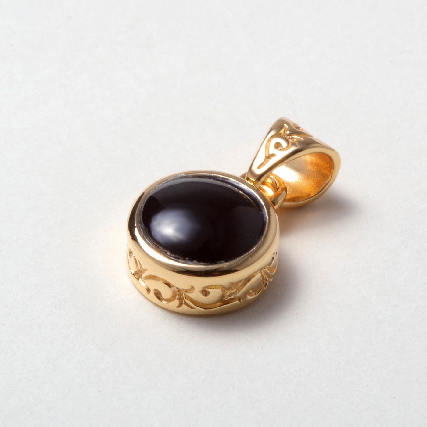 Sana ラウンド レディースアクセサリー オニキス イエローゴールド