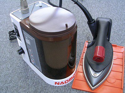 ナオモト工業 NAOMOTO ハイスチームアイロン（電磁卓上ポンプ式