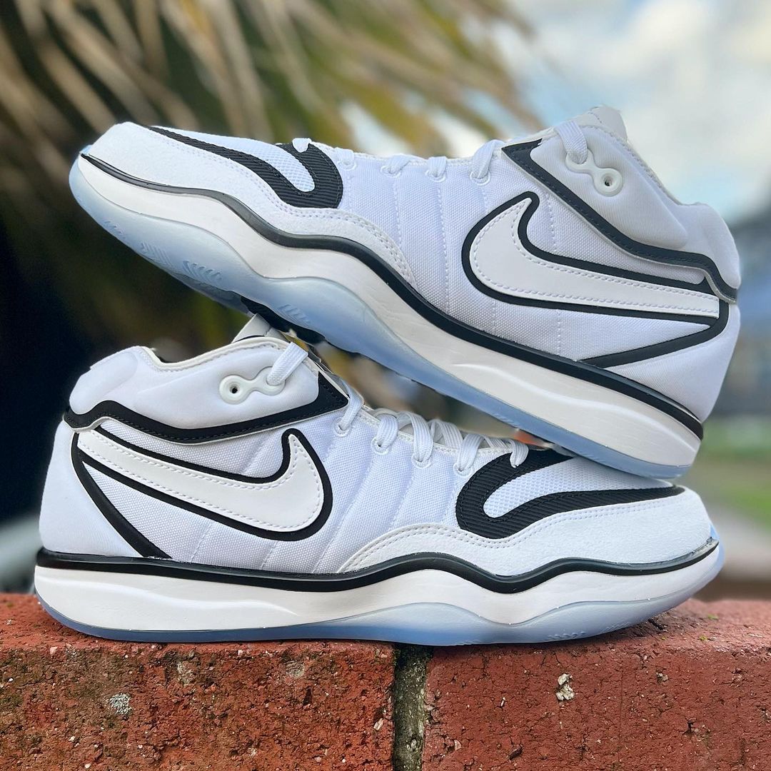 NIKE AIR ZOOM G.T. HUSTLE 2 ナイキ エア ズーム GT ハッスル 2