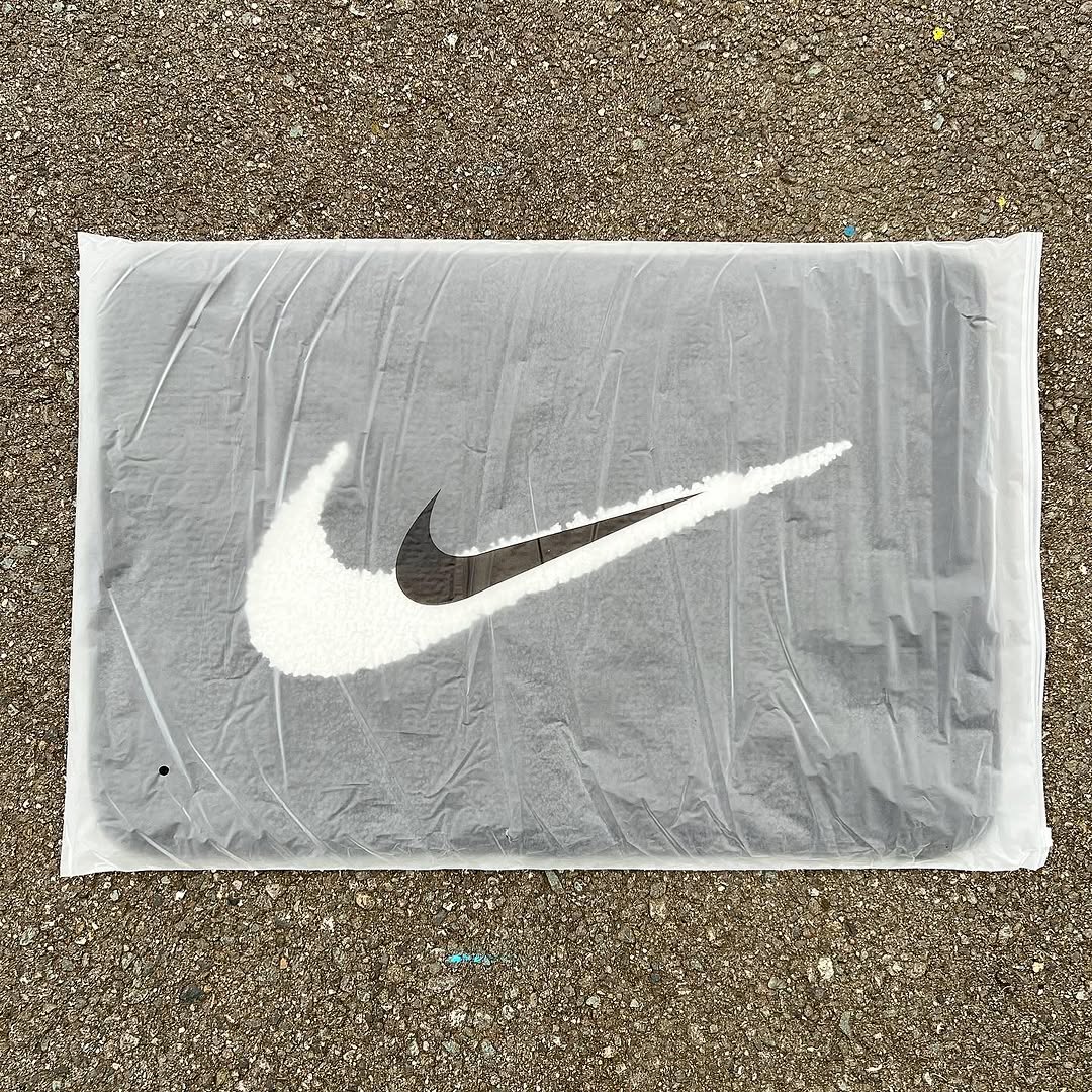 NIKE SWOOSH RUG ナイキ スウィッシュ ラグ ラグマット black/white