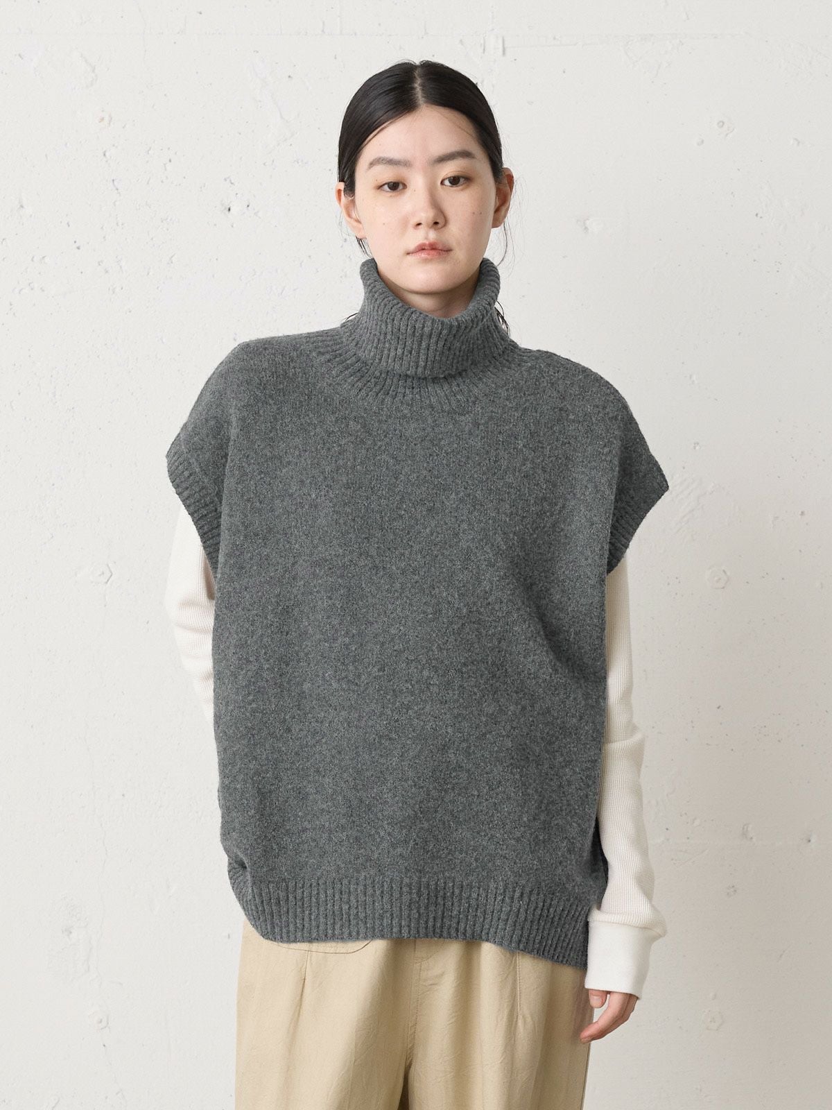 MidiUmi ハイネックニットベスト｜ MARcourt ONLINE STORE