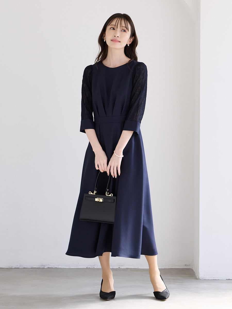 レース袖×ウエストタックフィット＆フレアワンピース(M ベージュ