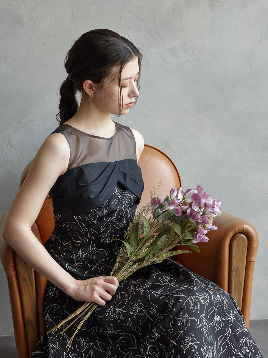 試着キャンペーン対象】配色花柄プリントフィット＆フレアドレス (M