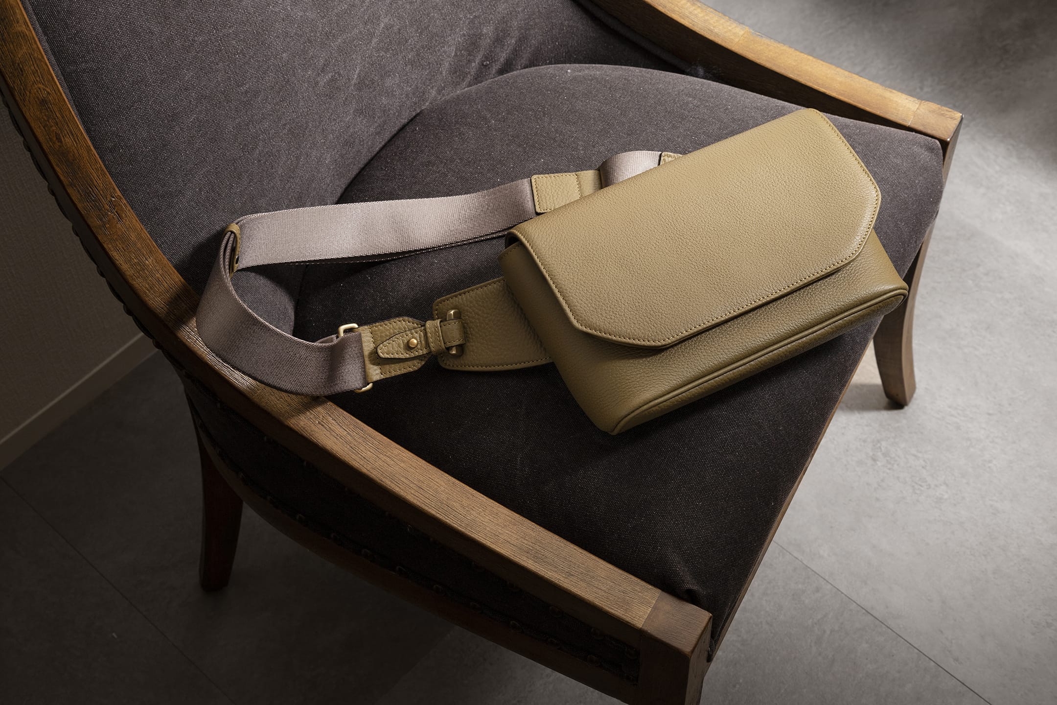 ボディバッグ“Liberty” | 大人のバッグ・財布・ ボディバッグ など拘り