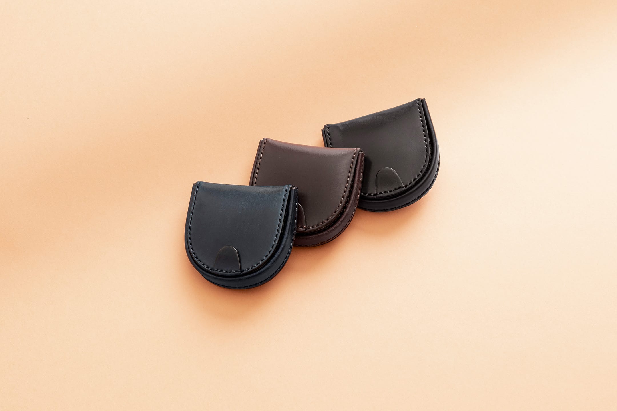 ホーウィン シェルコードバン 馬蹄型小銭入れ | 大人のバッグ・財布