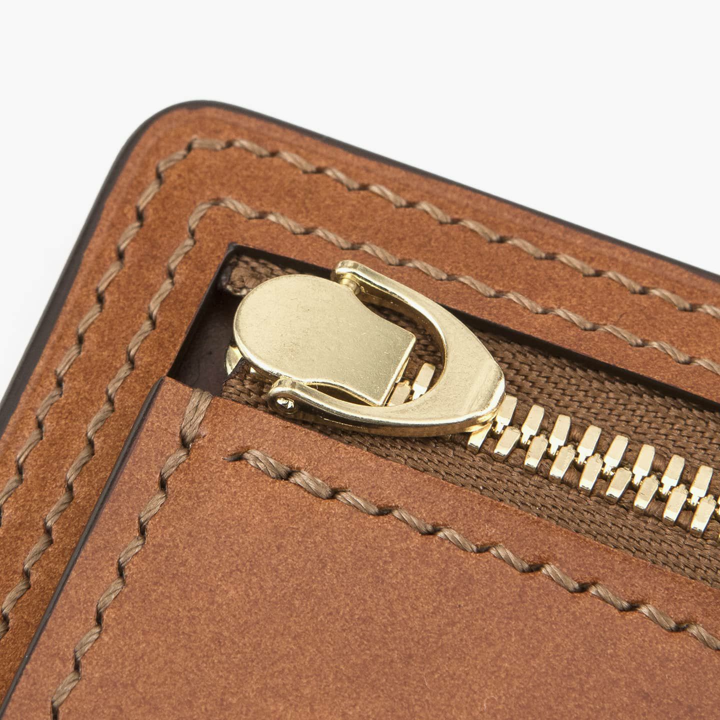 アニリン染めコードバン コンパクトマルチウォレット | 大人のバッグ