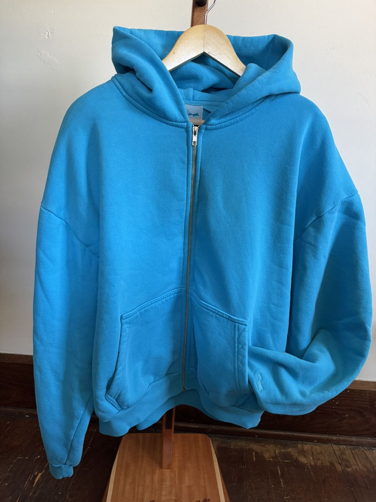 SKYLRK SKYLRK SUPER BLUE STAND ON BUSINESS HOODIE PADDED SHOULDERS