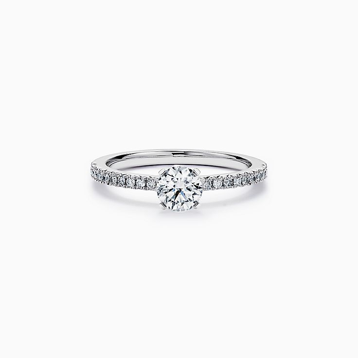 ラウンド 1 Carat Diamond Rings | Tiffany & Co.