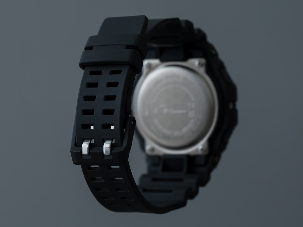 ロンハーマンが「G-SHOCK」に別注したウオッチを発売 マットな質感の