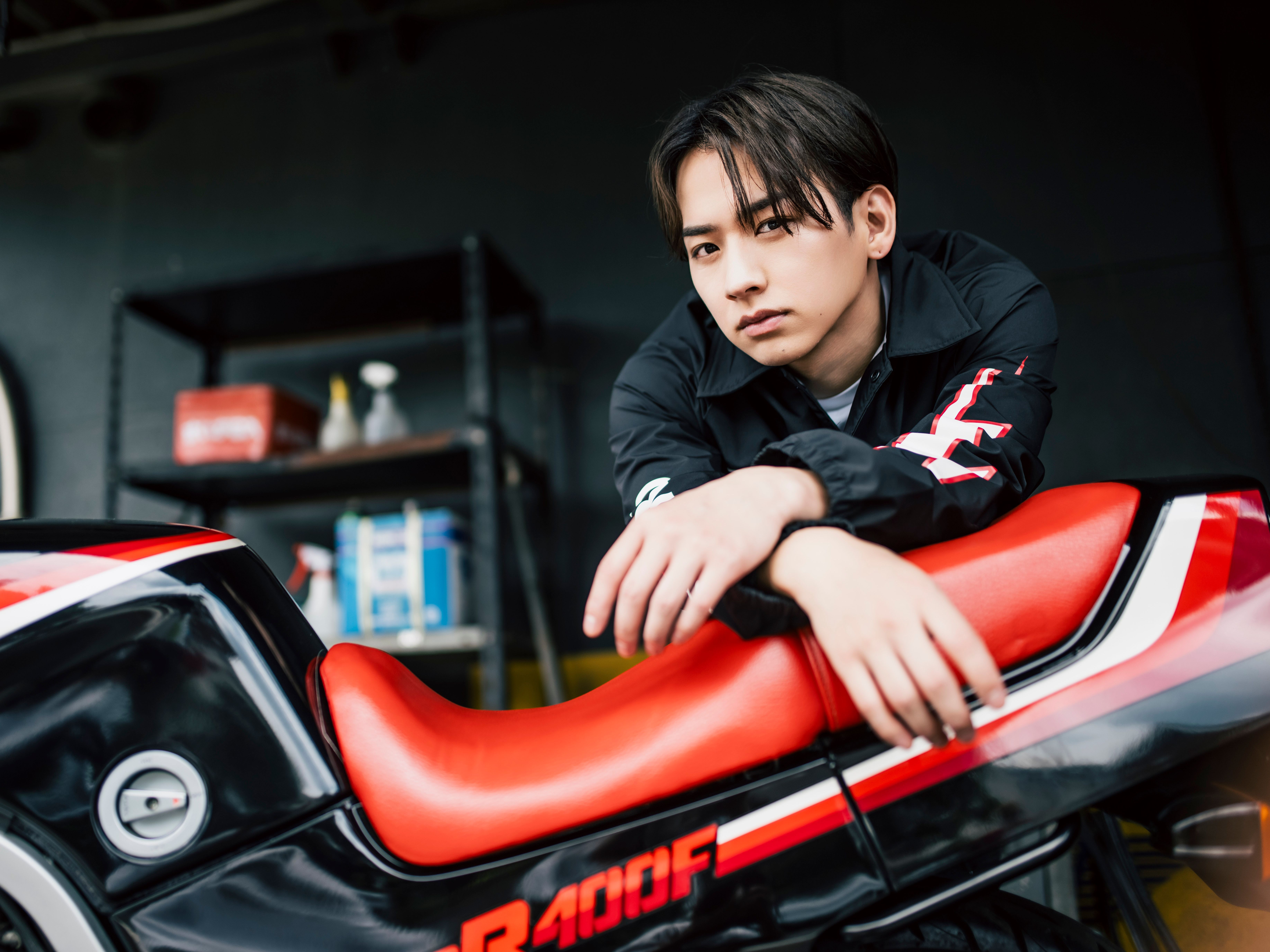 アーティスト・俳優 佐藤友祐(lol)の「あの“絶版旧車”に乗りたい