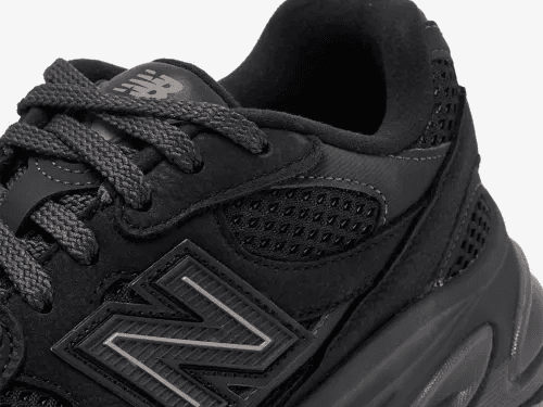 ニューバランス「2010」にオールブラックを含む新作3色が登場──新着
