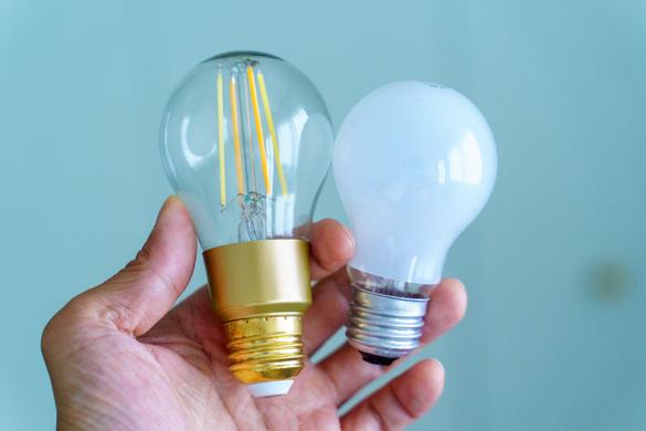 StyleのLED電球で「スマート家電デビュー」。節電や防犯にも活躍して