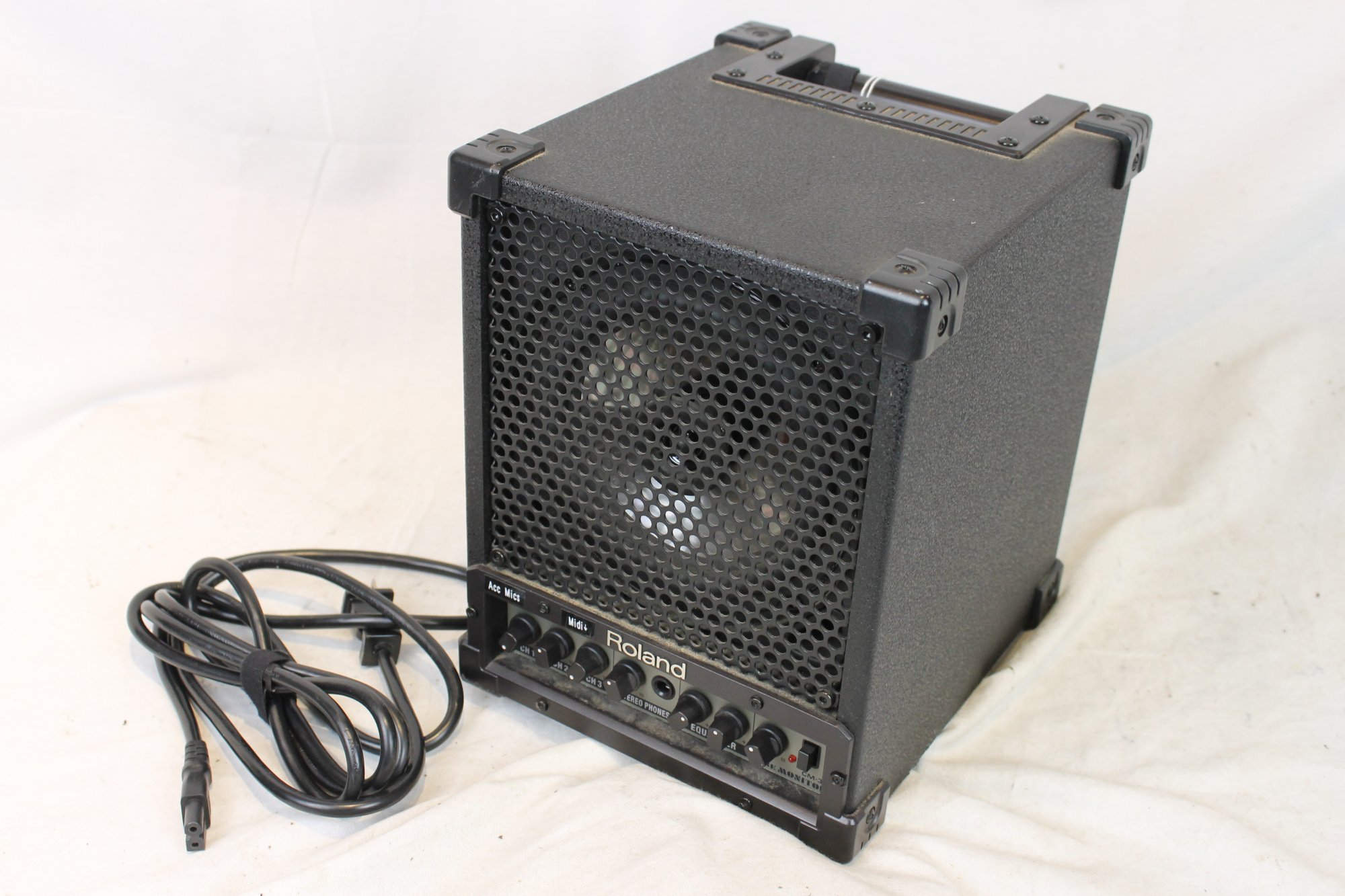 3508 - Black Roland CM-30 Cube Monitor