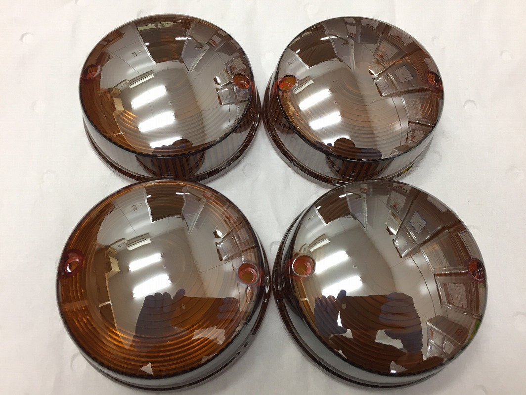 ウインカー、テールレンズの透かしメッキ加工