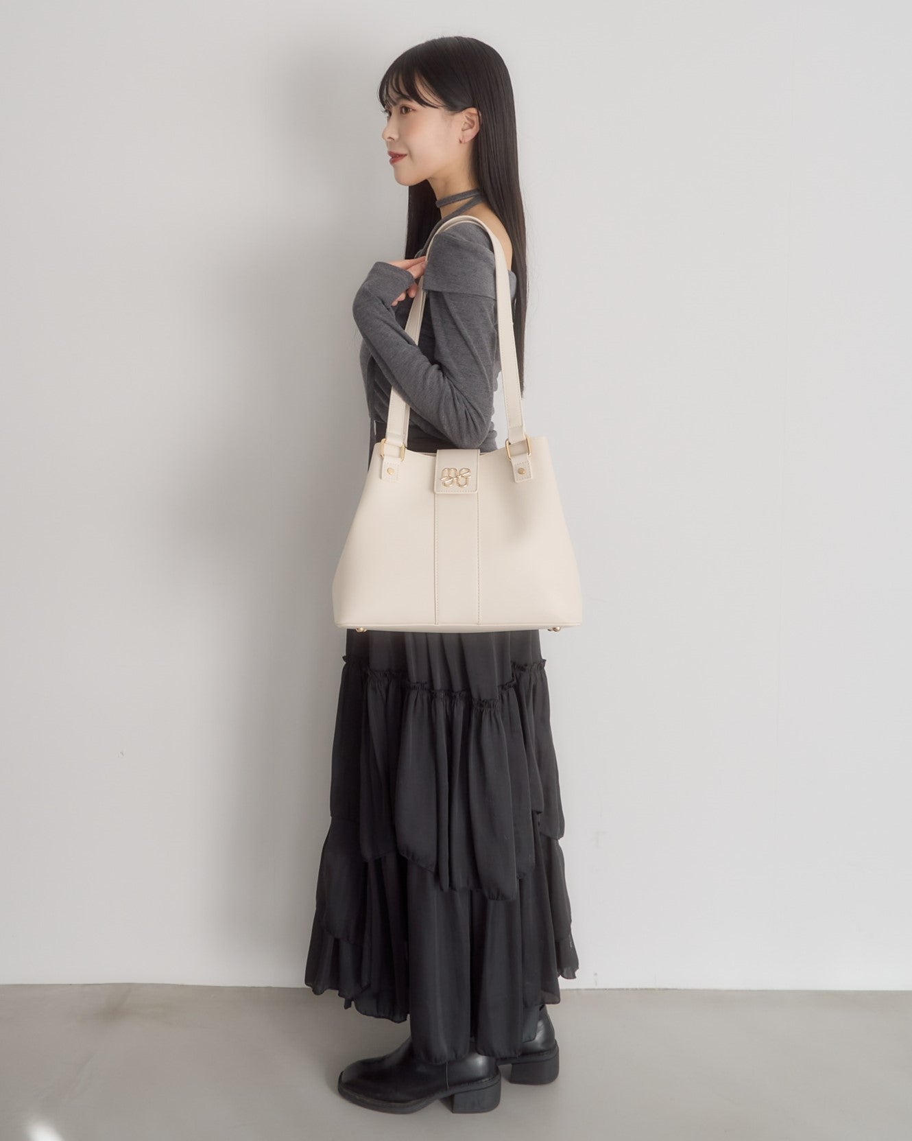 2wayA4ロゴベルトバッグ｜MELLOWNEON (メロウネオン) 公式サイト