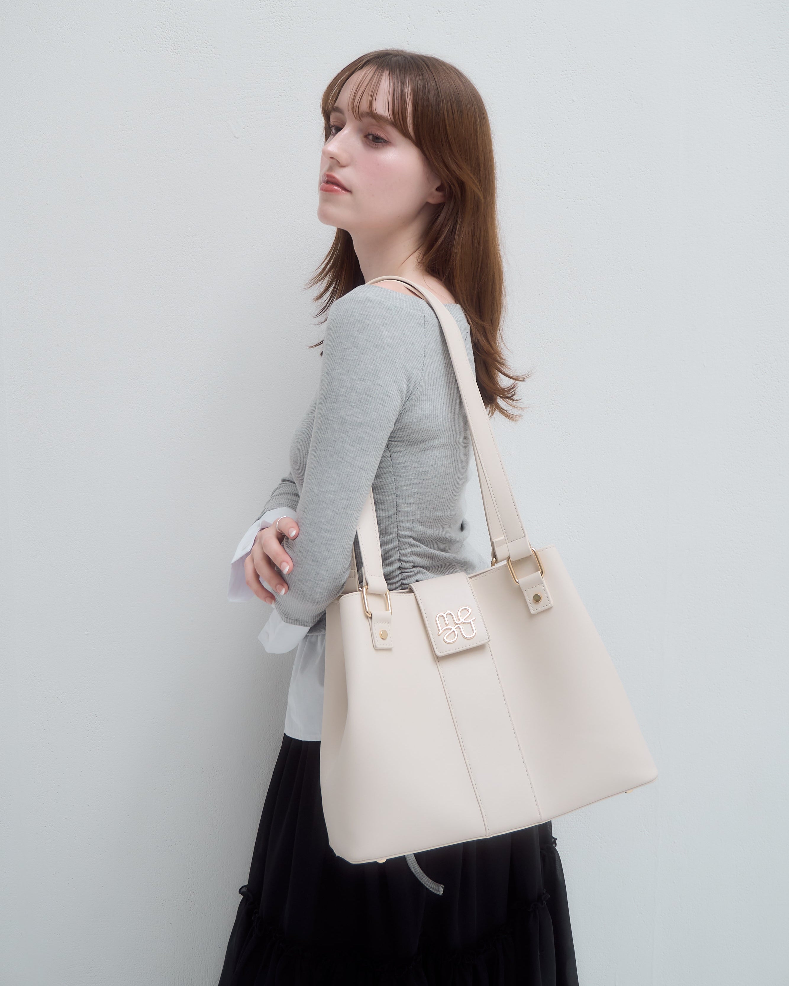 2wayA4ロゴベルトバッグ｜MELLOWNEON (メロウネオン) 公式サイト