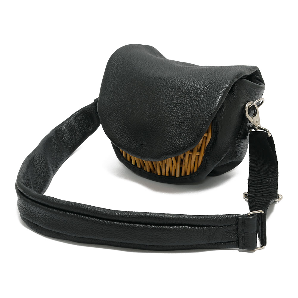 クーポン対象］ eb・a・gos[エバゴス]フニュシュリンク・ボディバッグ