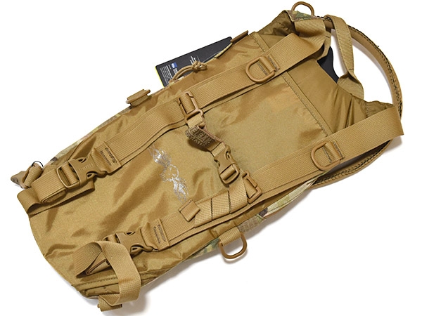 米軍放出品 CAMELBAK キャメルバック ハイドレーション 3L マルチカム