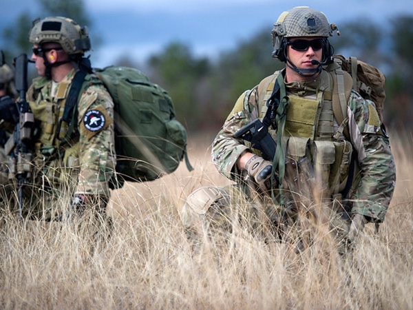 実物 EAGLE RRV ローデシアン リーコンベスト コヨーテ | ミリタリー琉球