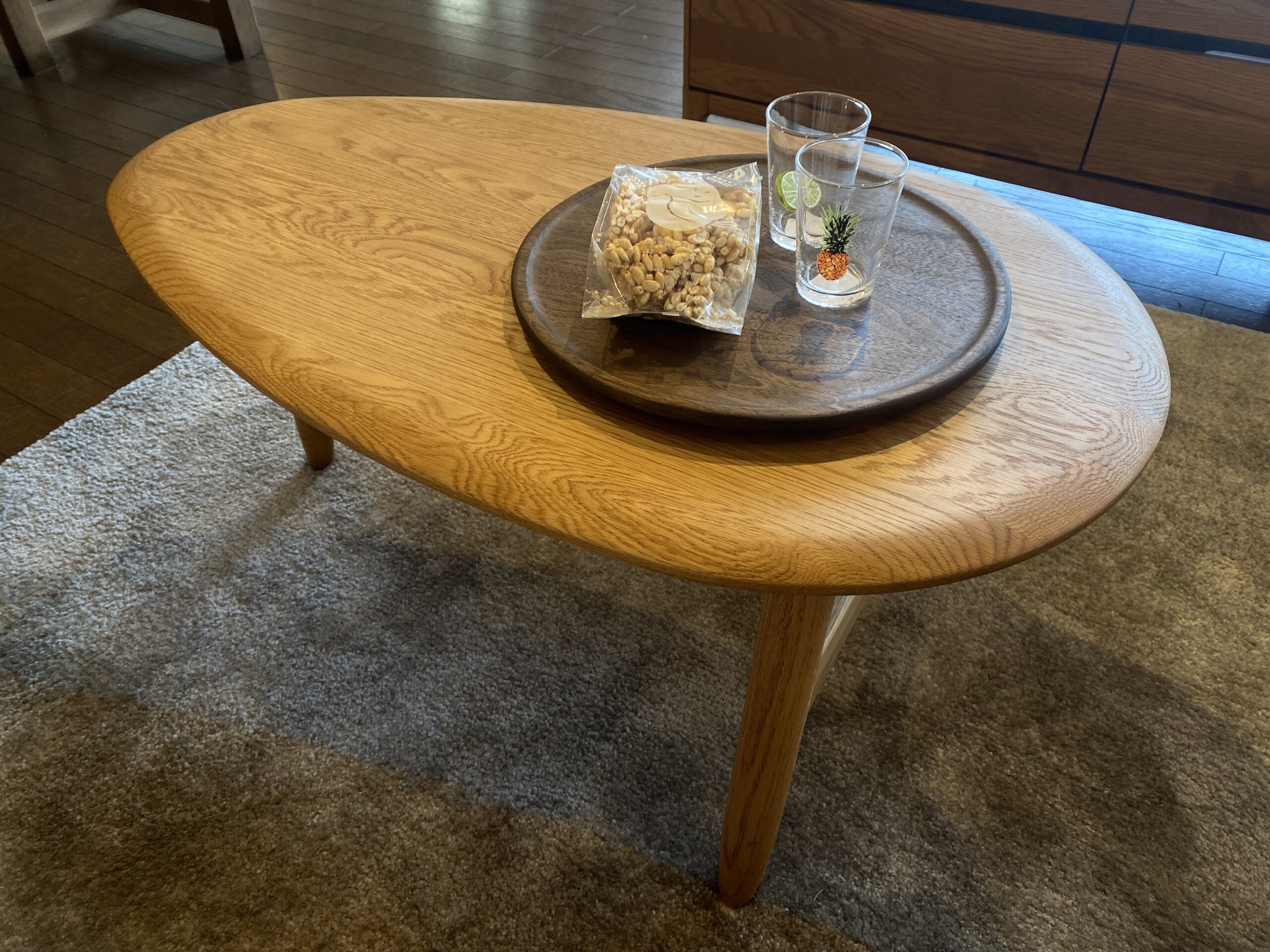 卵型のリビングテーブル - 丁寧な暮らしの店・日本家具・雑貨｜三島