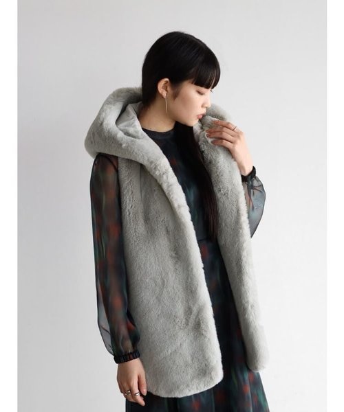 フーデッドファーベスト - RADIATE limited -｜メドックの通販｜&mall