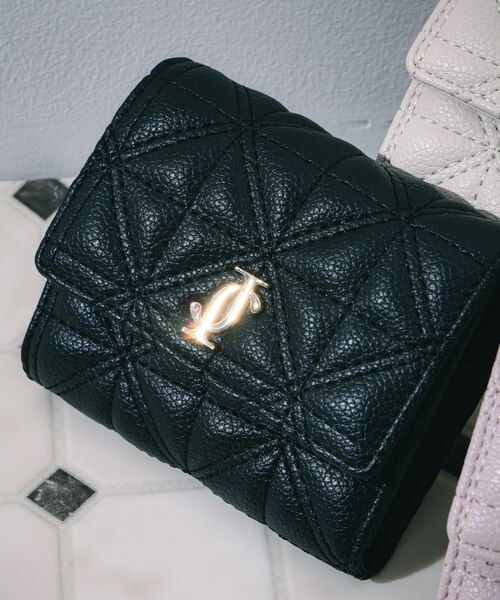 クロスJ キルト三つ折りウォレット｜ジルバイジルスチュアートの通販