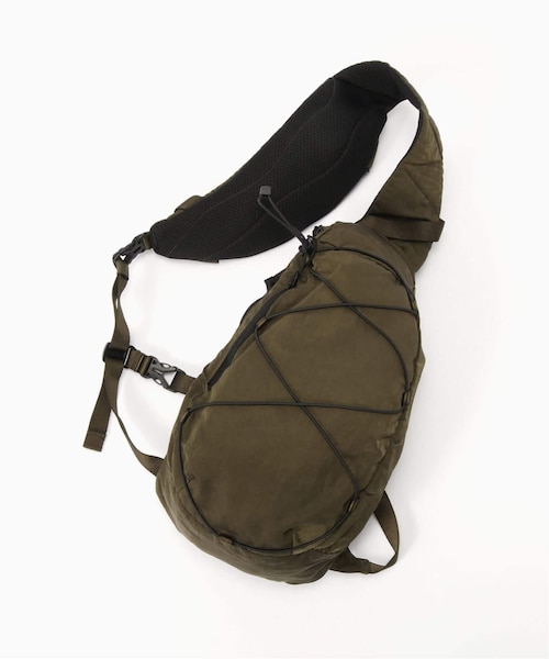 C.P. Company / シーピーカンパニー NYLON B CROSSBODY BACKPACK