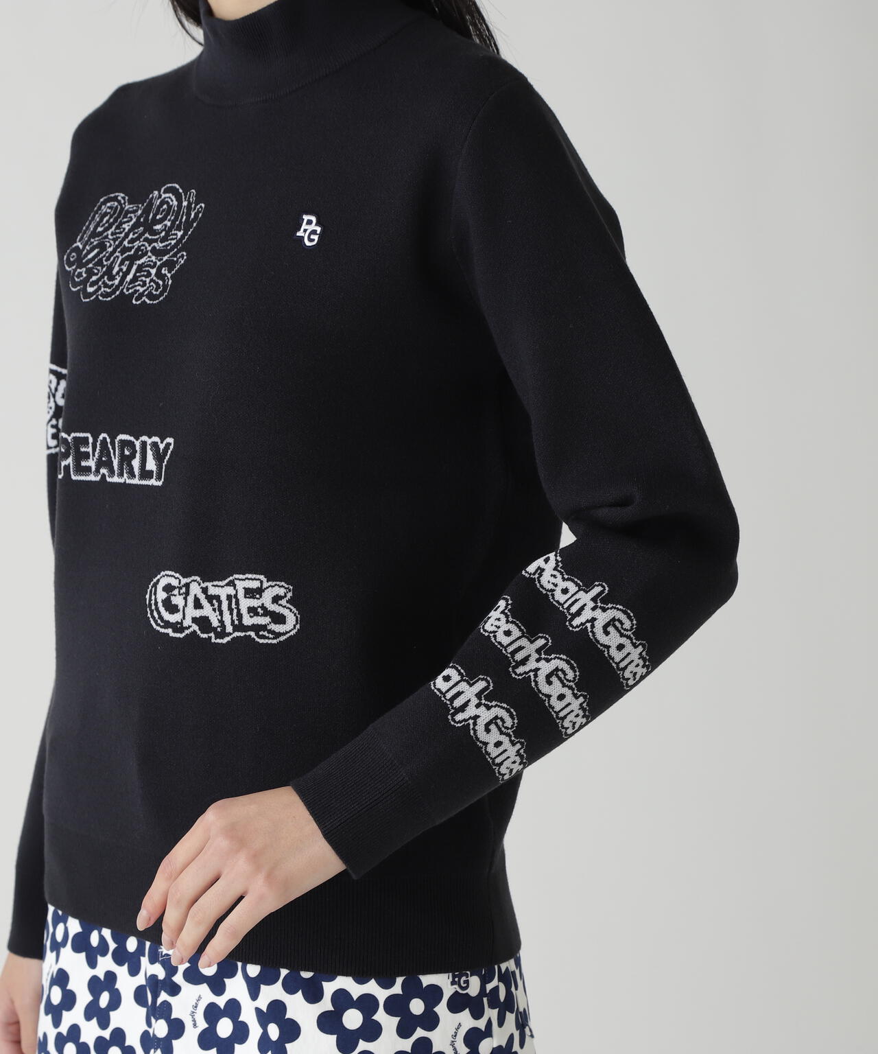 14GダブルJQ×ワッペン風ハイネックニットプルオーバー | PEARLY GATES