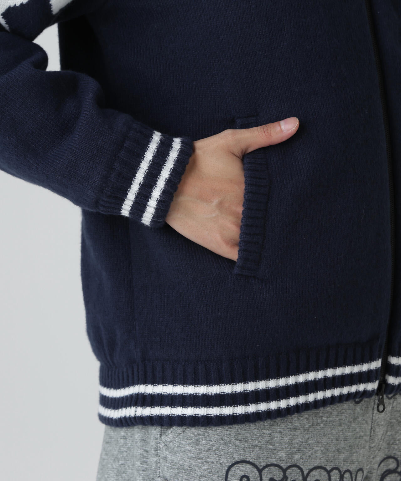 7G部分ジャガード×ストレッチ裏地フルジップニットブルゾン | PEARLY