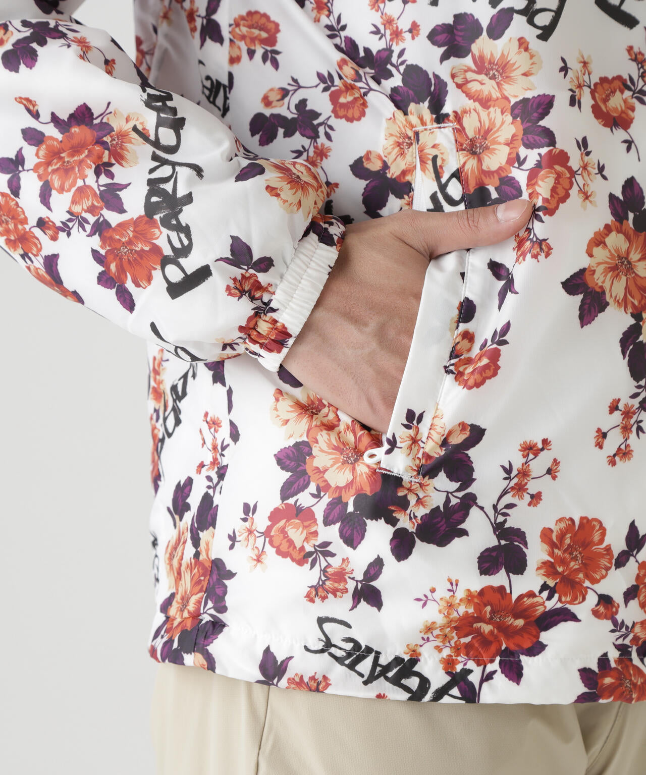 Peミニリップ中綿ジップアップブルゾン ＜繊細花柄＞ | PEARLY GATES