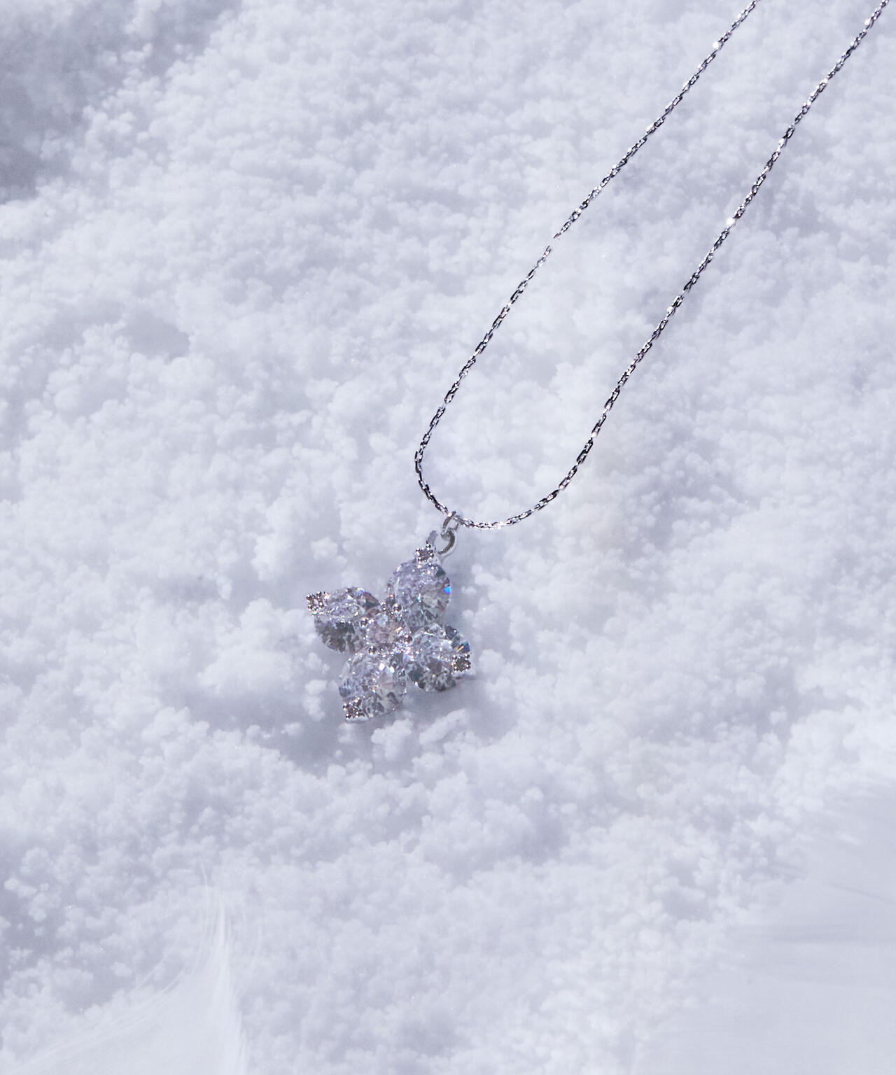 Cubic 大粒クローバーネックレス | JILL by JILL STUART（ジル バイ