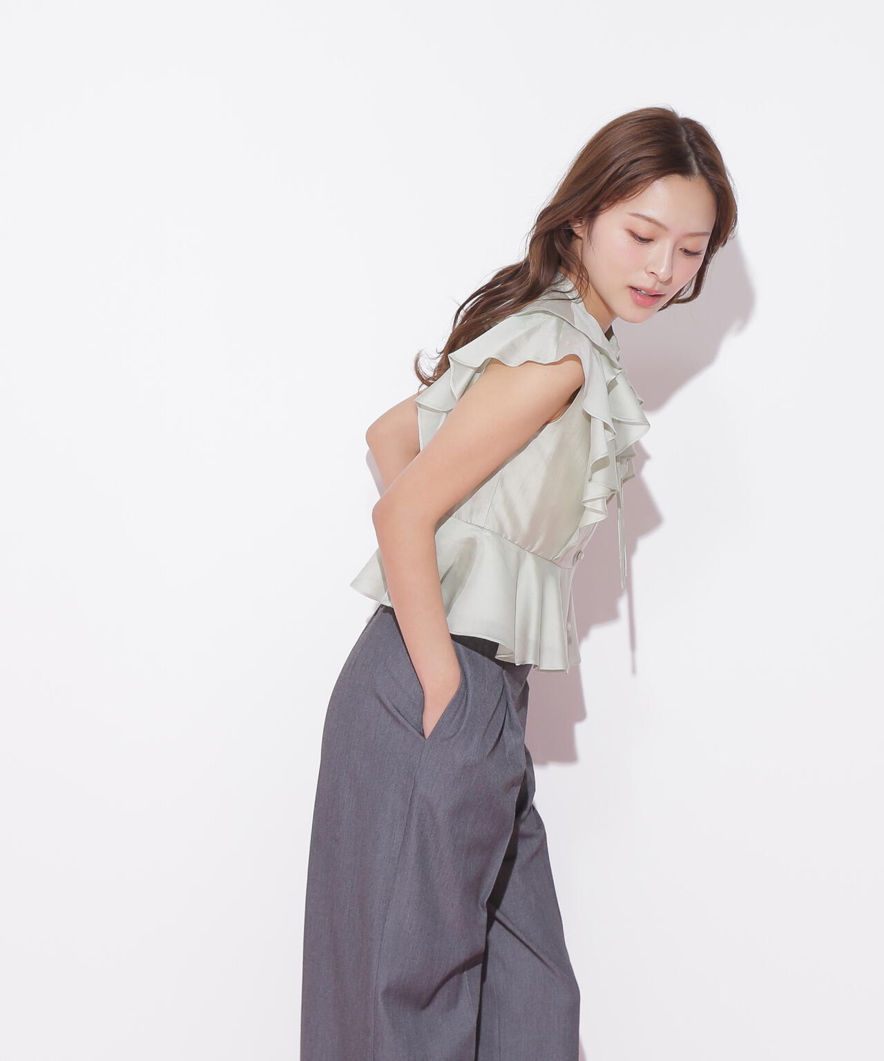 ペプラムラッフルブラウス | JILL by JILL STUART（ジル バイ ジル