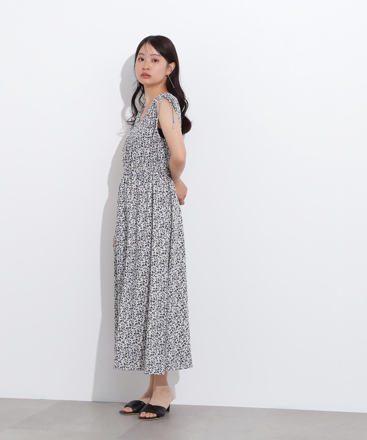 フラワープリントノースリーブワンピース | N. Natural Beauty Basic