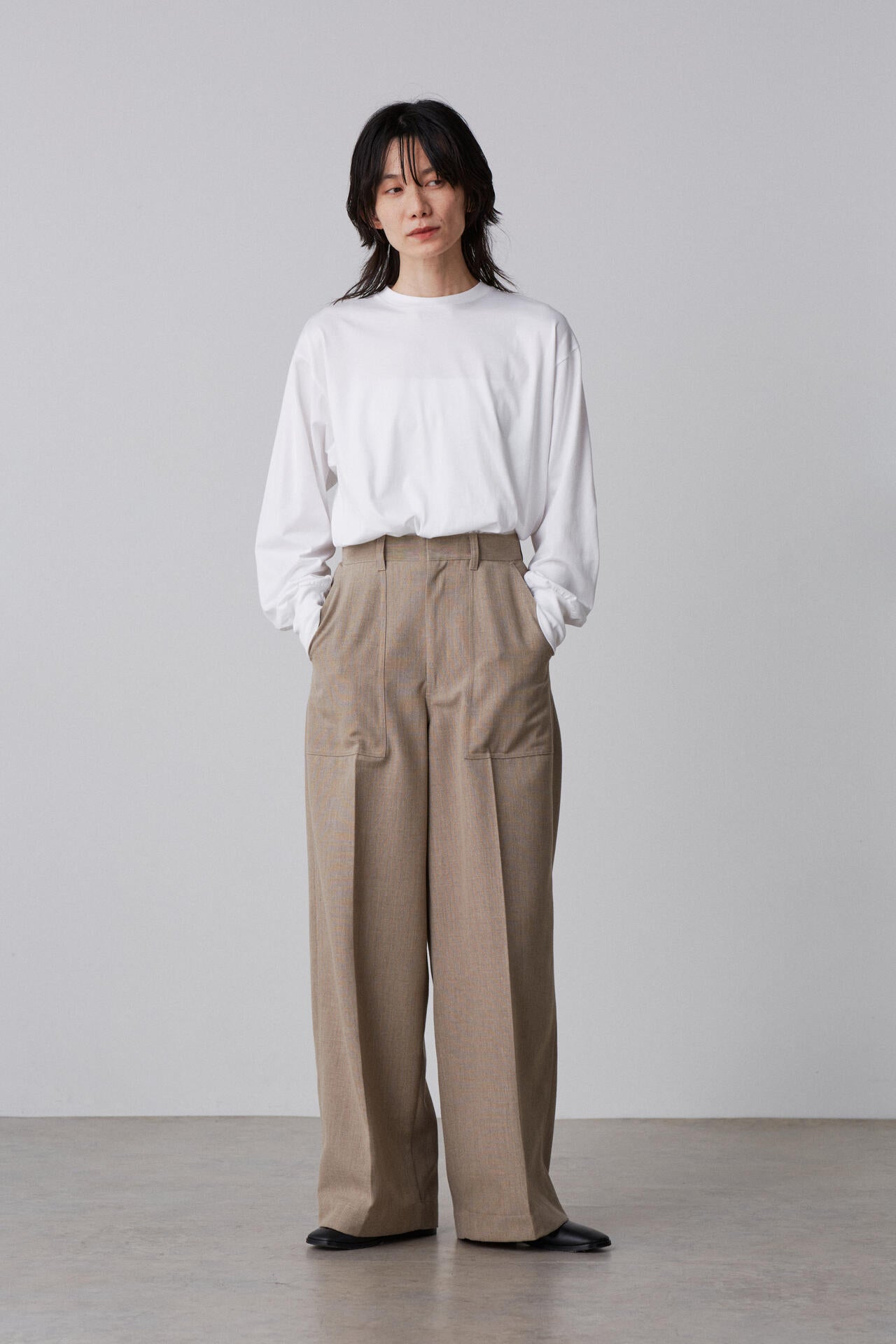 YLEVE / RECYCLE POLYESTER TROUSERS | YLÈVE（イレーヴ） ｜【公式