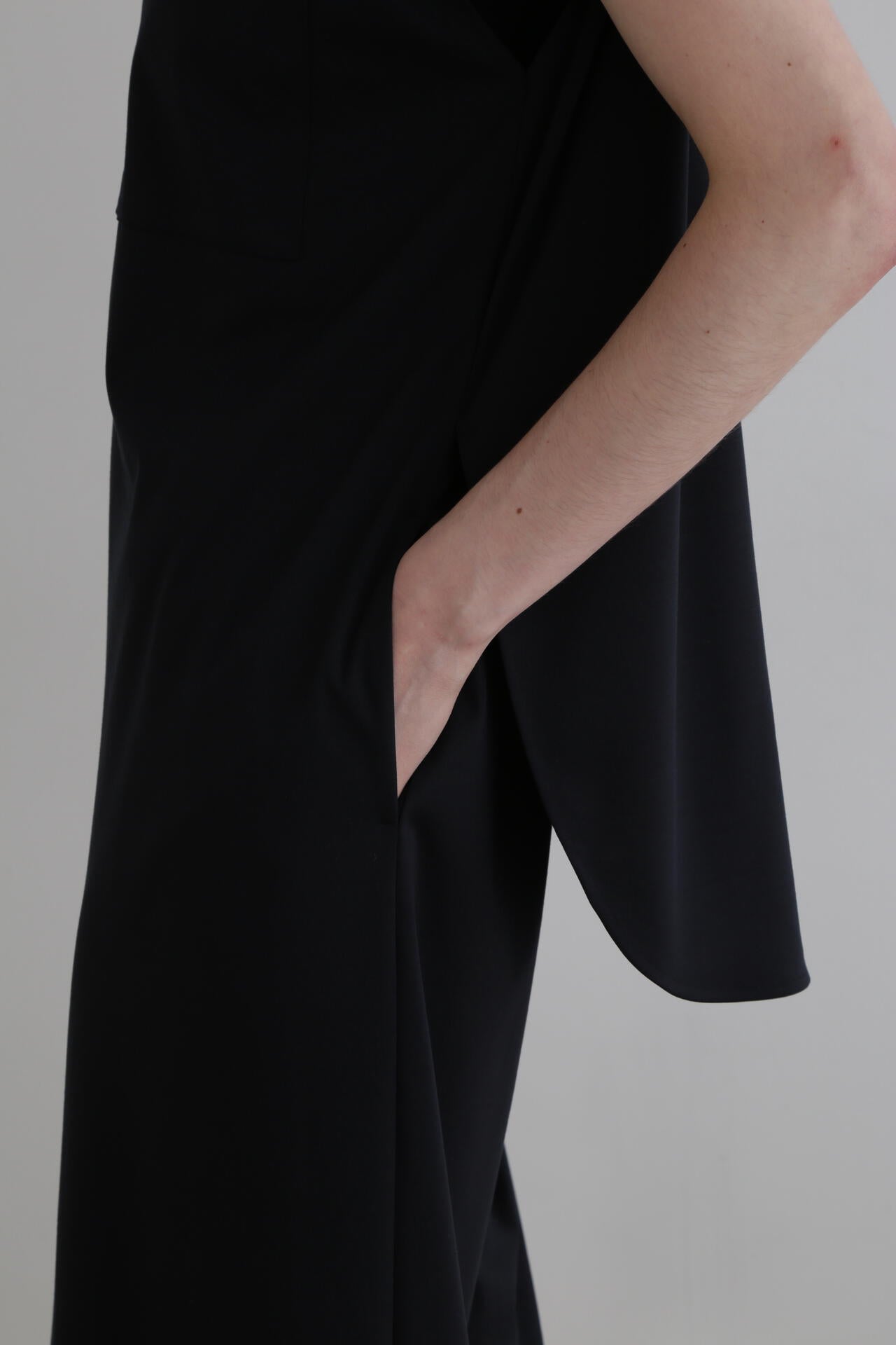 EC限定カラー/ネイビー】コンパクトポンチコンビネゾン | LE PHIL（ル