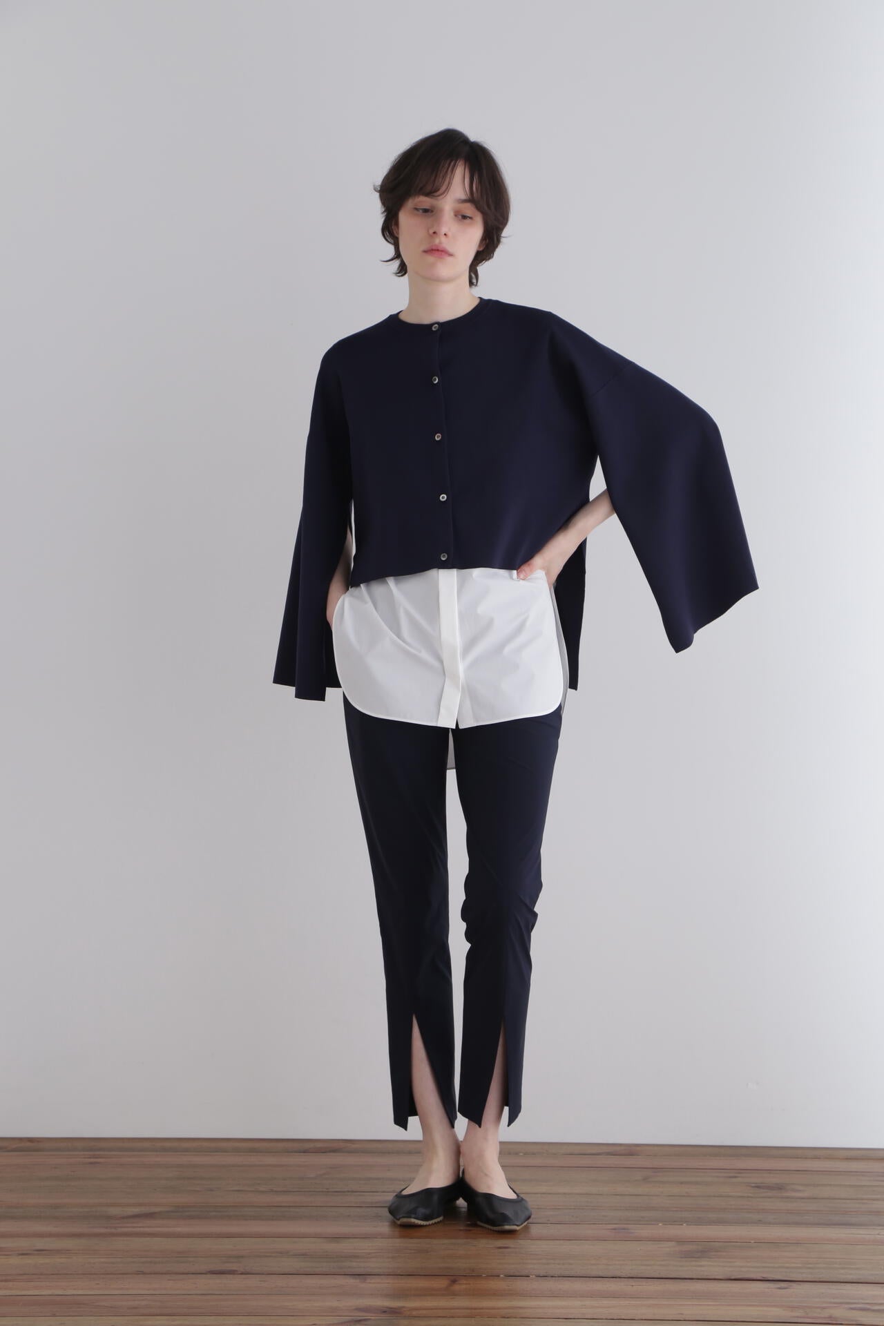 SOLOTEXブロードセンタースリットパンツ | LE PHIL（ル フィル