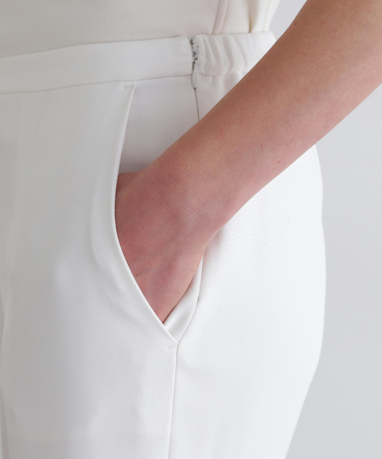 2WAYツイルフロントスリットパンツ | LE PHIL（ル フィル） ｜【公式