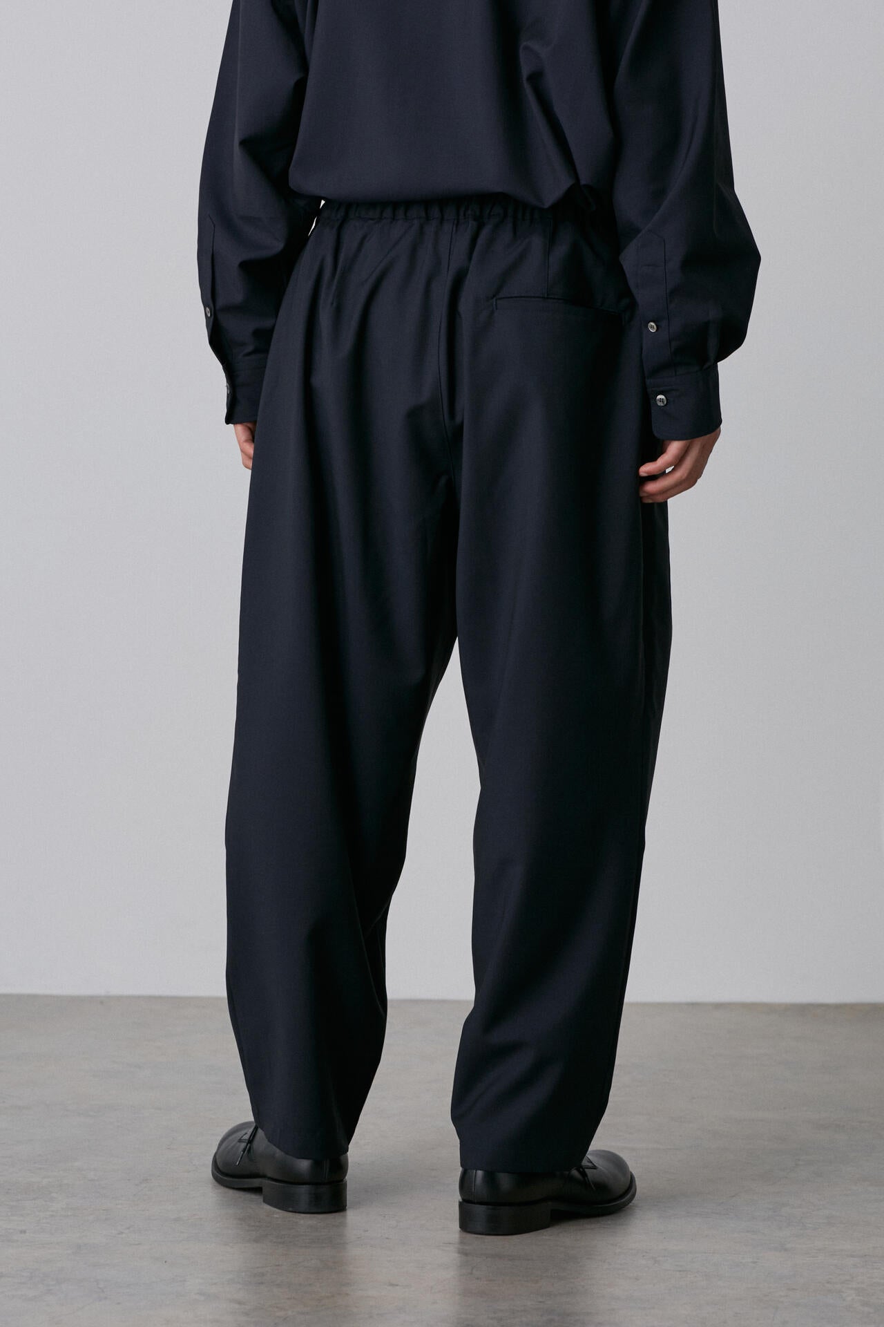 別注］SEVEN BY SEVEN / TUCK PANTS | THE LIBRARY（ザ ライブラリー