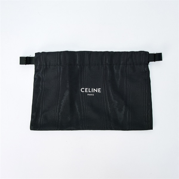 CELINE オーバルパース キュイルトリオンフ ショルダーバッグ