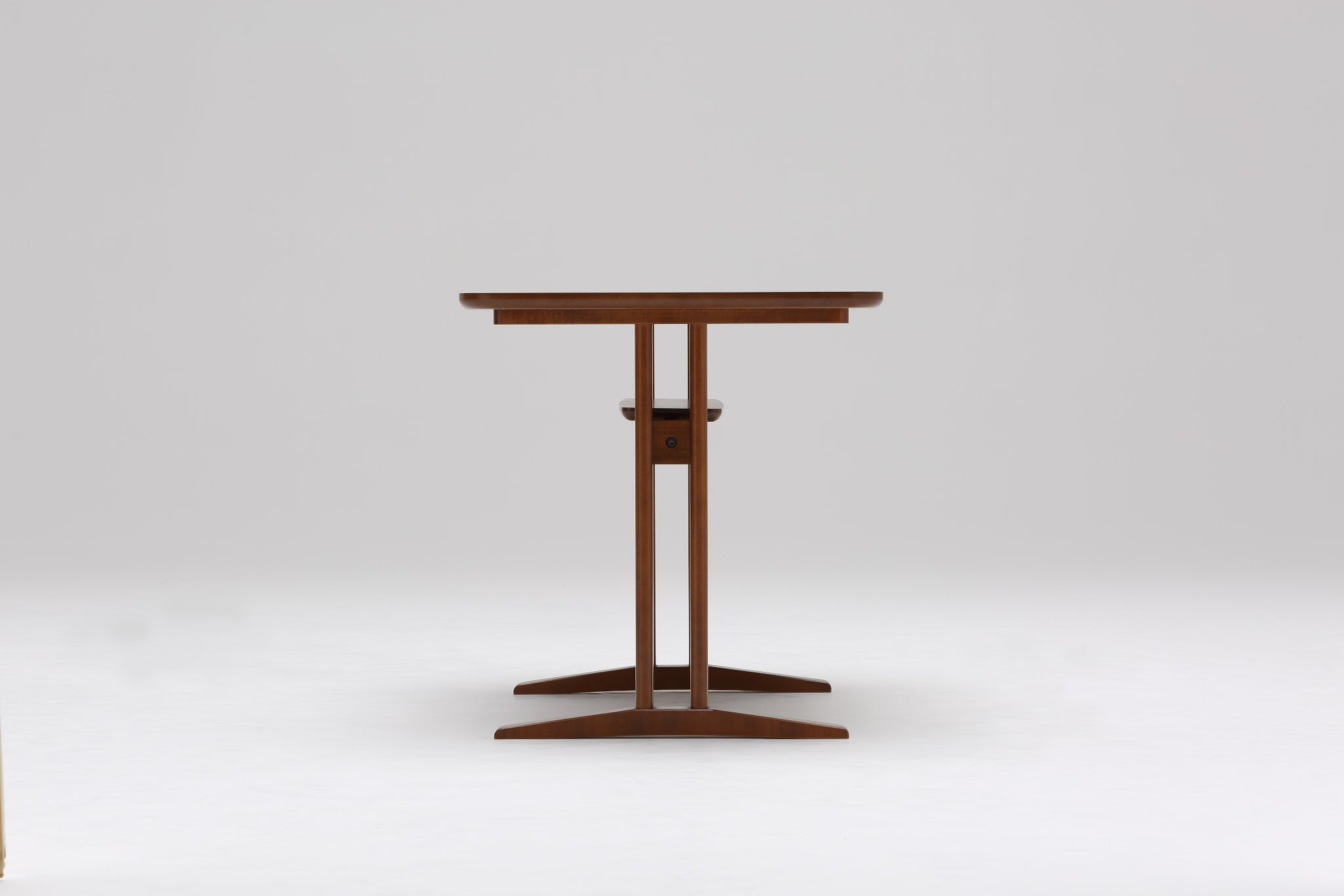 カフェテーブル 1200 | カリモク60 | MIX life-style（ミックスライフ