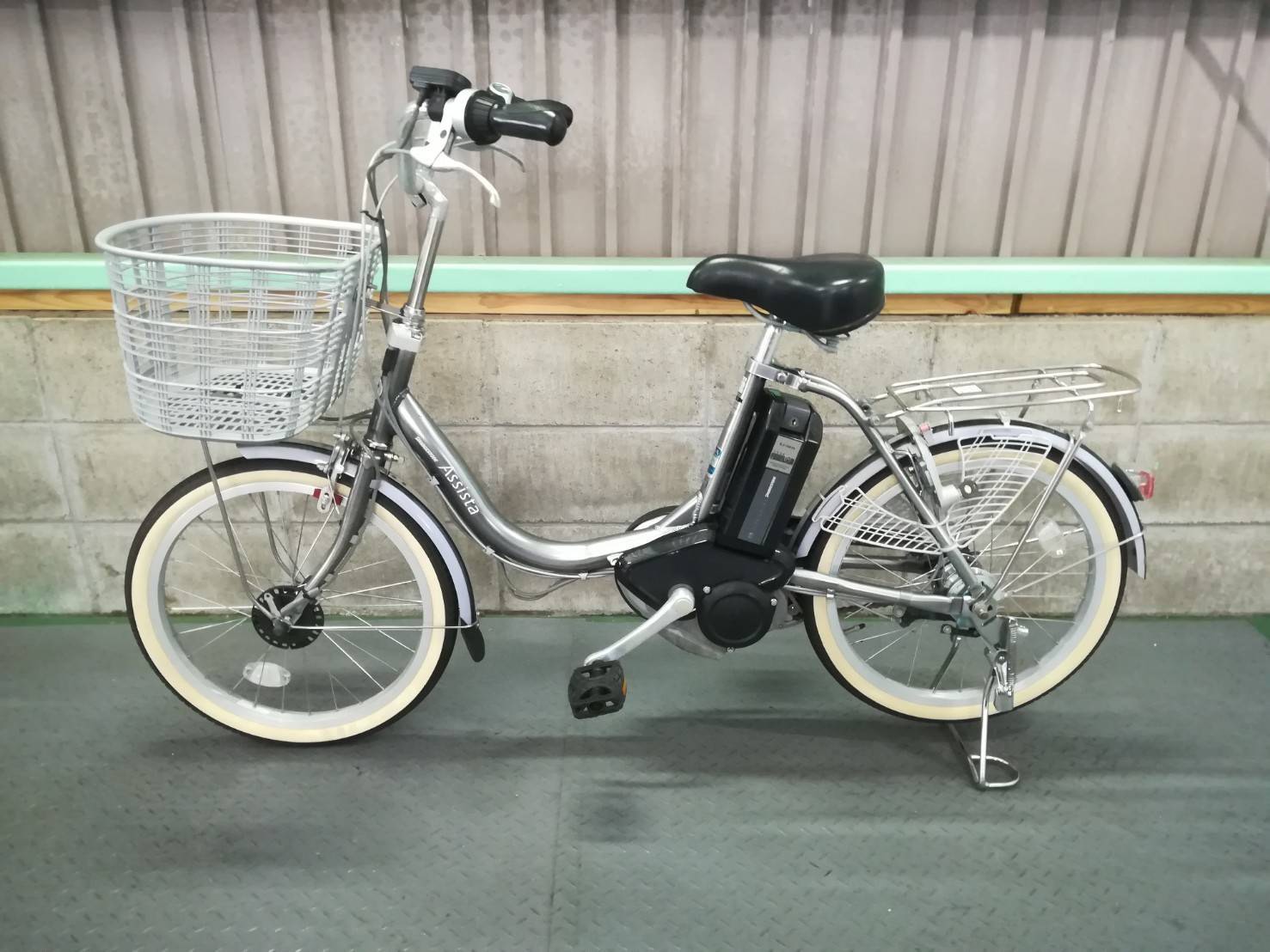 中古24/20㌅ブリヂストン電動アシスト自転車 ベルト式 B400 大阪 中古