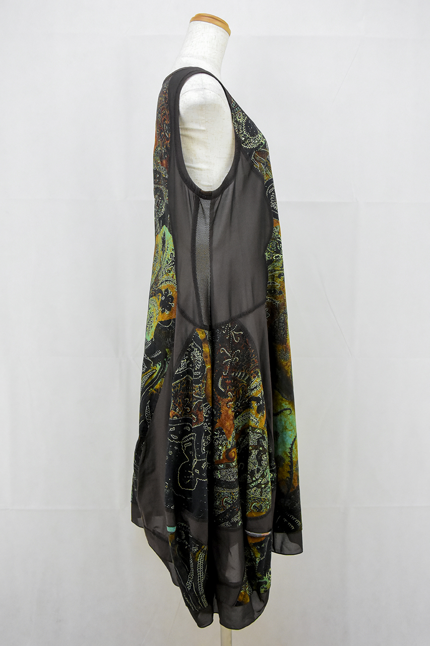 エイコ・コンドー（EIKO・KONDO）柄ノースリーブワンピース | MONA Due