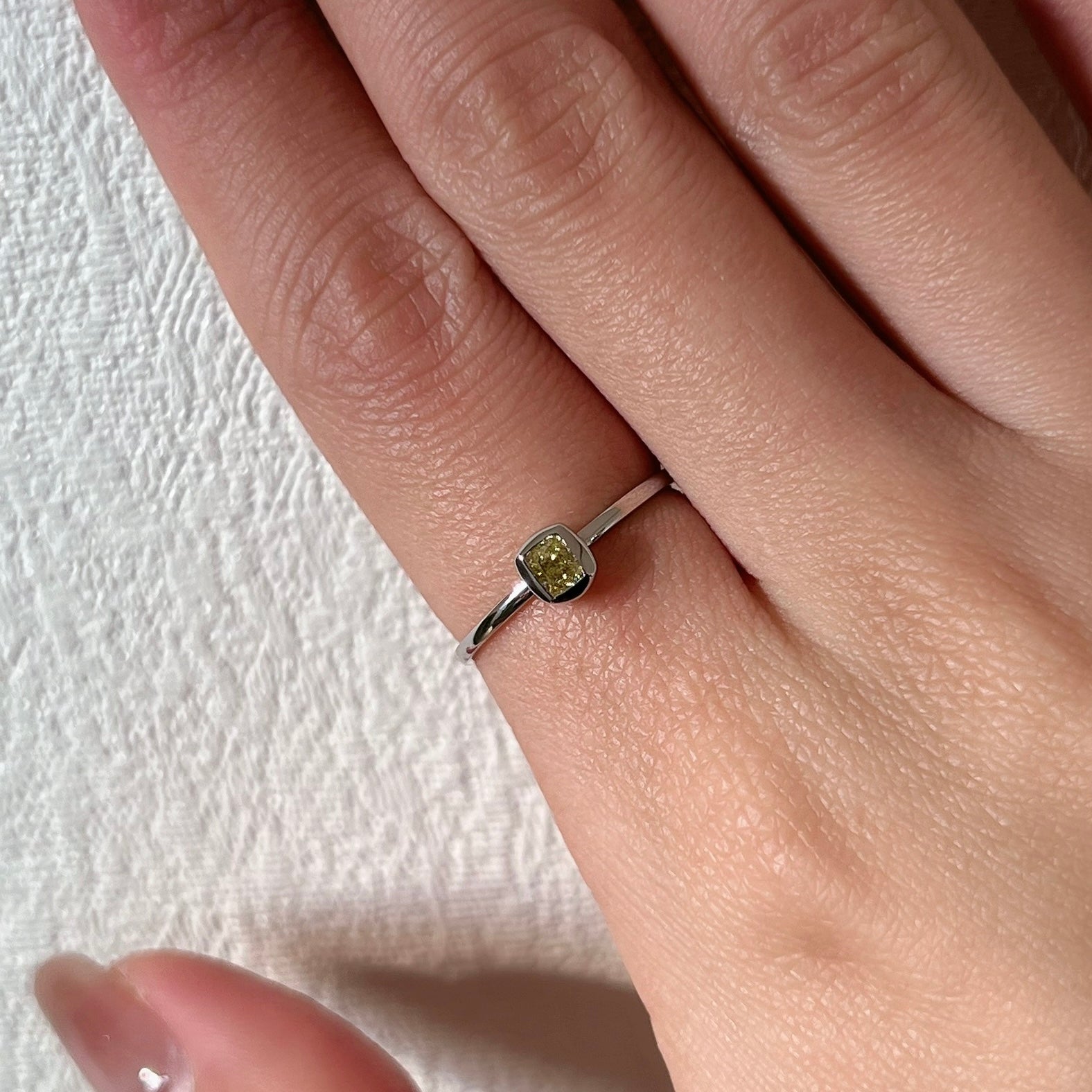 Pt900イエローダイヤモンドリング No.1（13号）