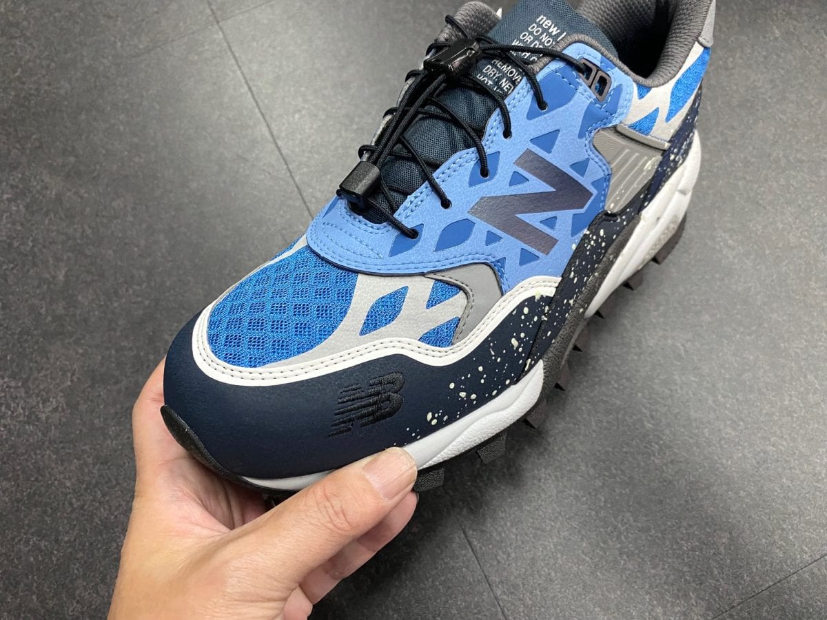 ニューバランスの衝撃作」ゴアテックス搭載！ミタスニーカーズと