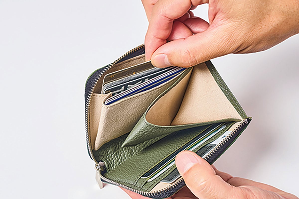 雑誌掲載】MonoMaX｜ZOOシリーズのギミック財布 | ATAO(アタオ