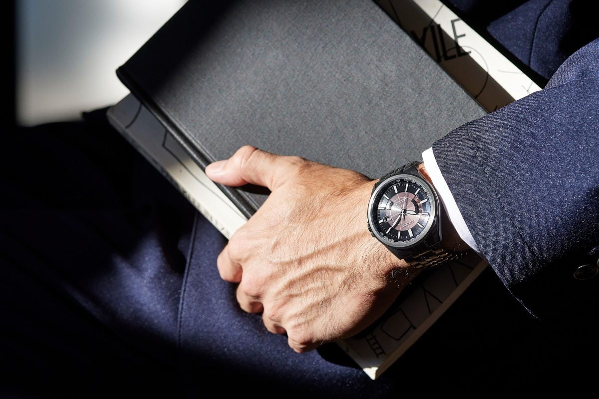 上質でクールなブラックウォッチ」シチズンコレクション“NIGHT COLOUR