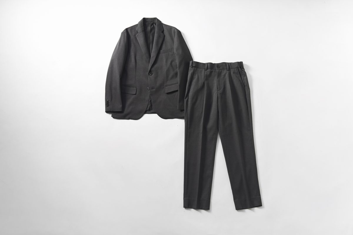 ワークマンの価格バグ級スーツ】上下6,800円でこの性能は買い一択