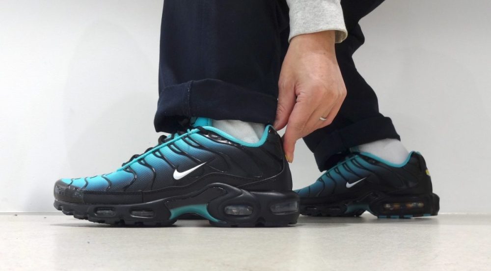 ナイキ「エア マックス プラス」の秀逸デザインに改めて驚くatmosとの