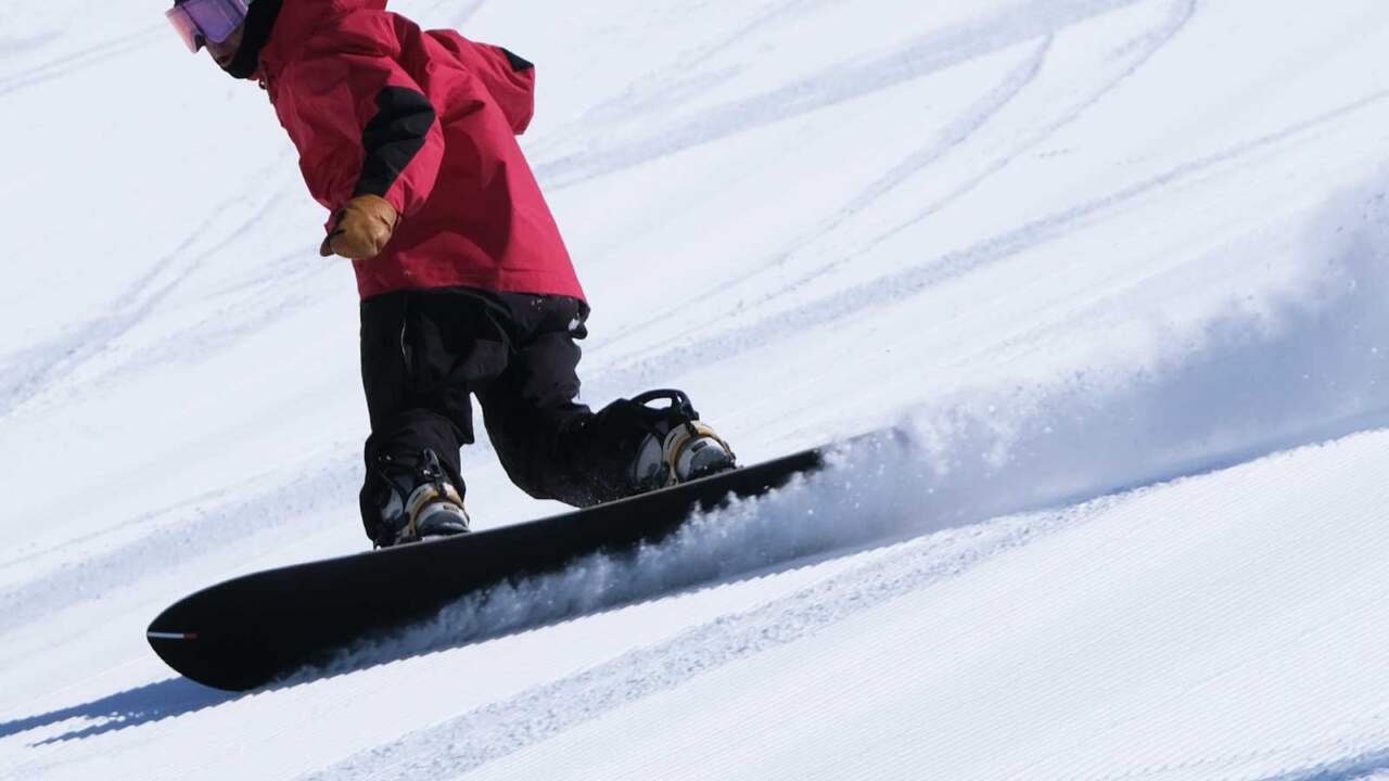 LAYBACK ｜サーフィーな連続ターンを、柔らかくパワフルなバインで